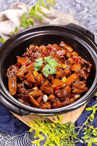 肉质鲜嫩的特色啤酒鸭