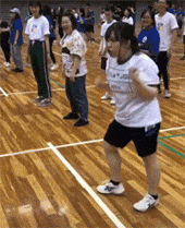 来自舞蹈学员的即兴表演，瞬间成为全场的焦点